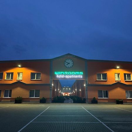 Winrooms Seminar Hotel&Apartments Wiener Neustadt Buitenkant foto